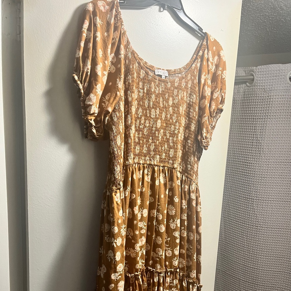 Ivy City Co Brown Midi Dress